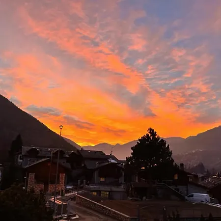 Bel-air A Due Passi Dalle Piste, Con Giardino E Posto Auto Temù